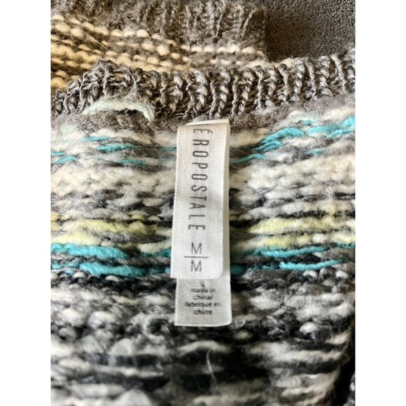Aeropostale Womens Sweater V-Neck Fair Isle Gray Size M Lightly Worn - Picture 6 of 8